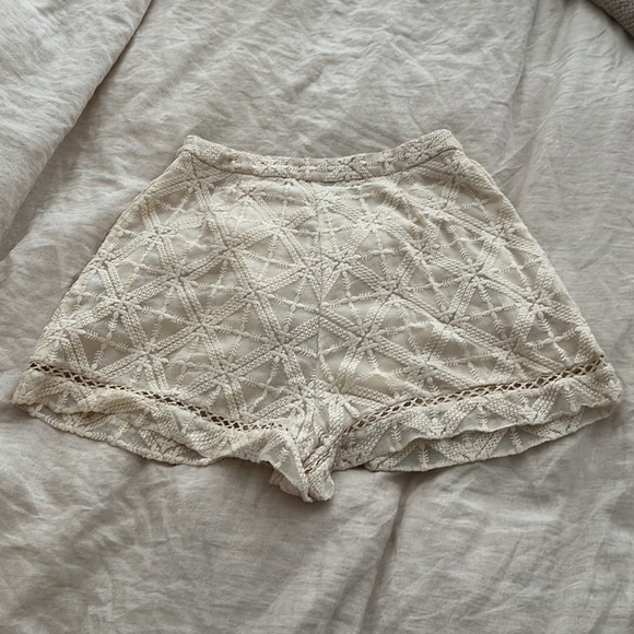 Ivory lace zimmermann shorts size 1 - Picture 3 of 3